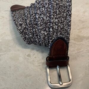 Tommy Bahama Men’s Stretch Braided Belt in Brown & White